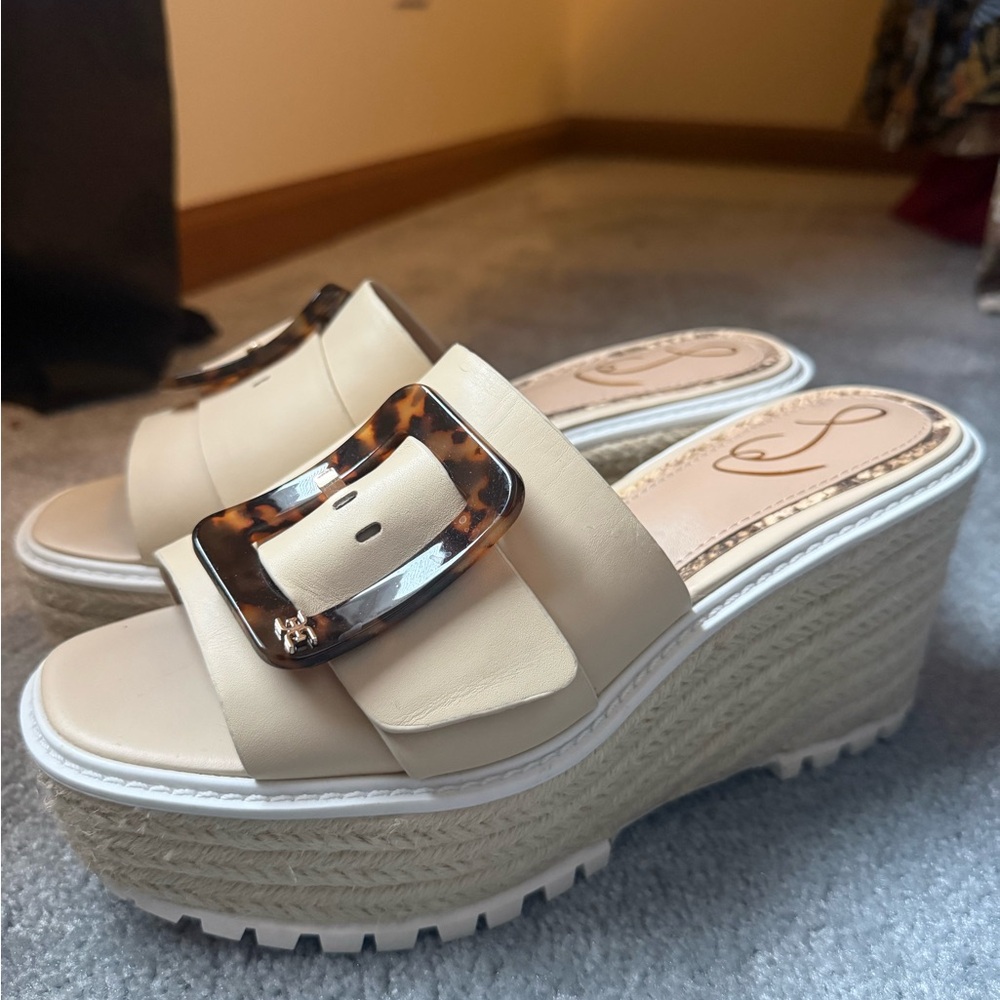 Sam Edelman Livi Wedge Sandal Slide with Tortoiseshell Buckle in Summer Sand NEW